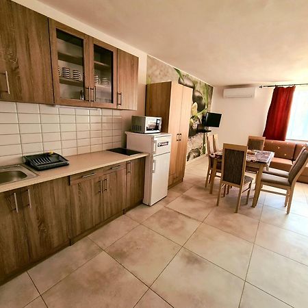 Anita Apartman Sopron Bagian luar foto