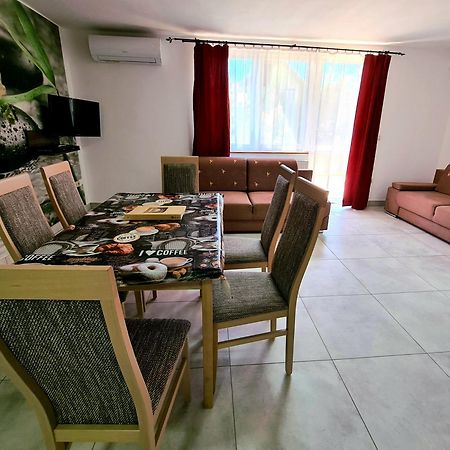 Anita Apartman Sopron Bagian luar foto