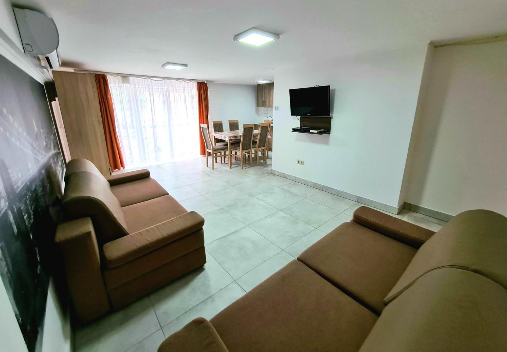 Anita Apartman Sopron Bagian luar foto
