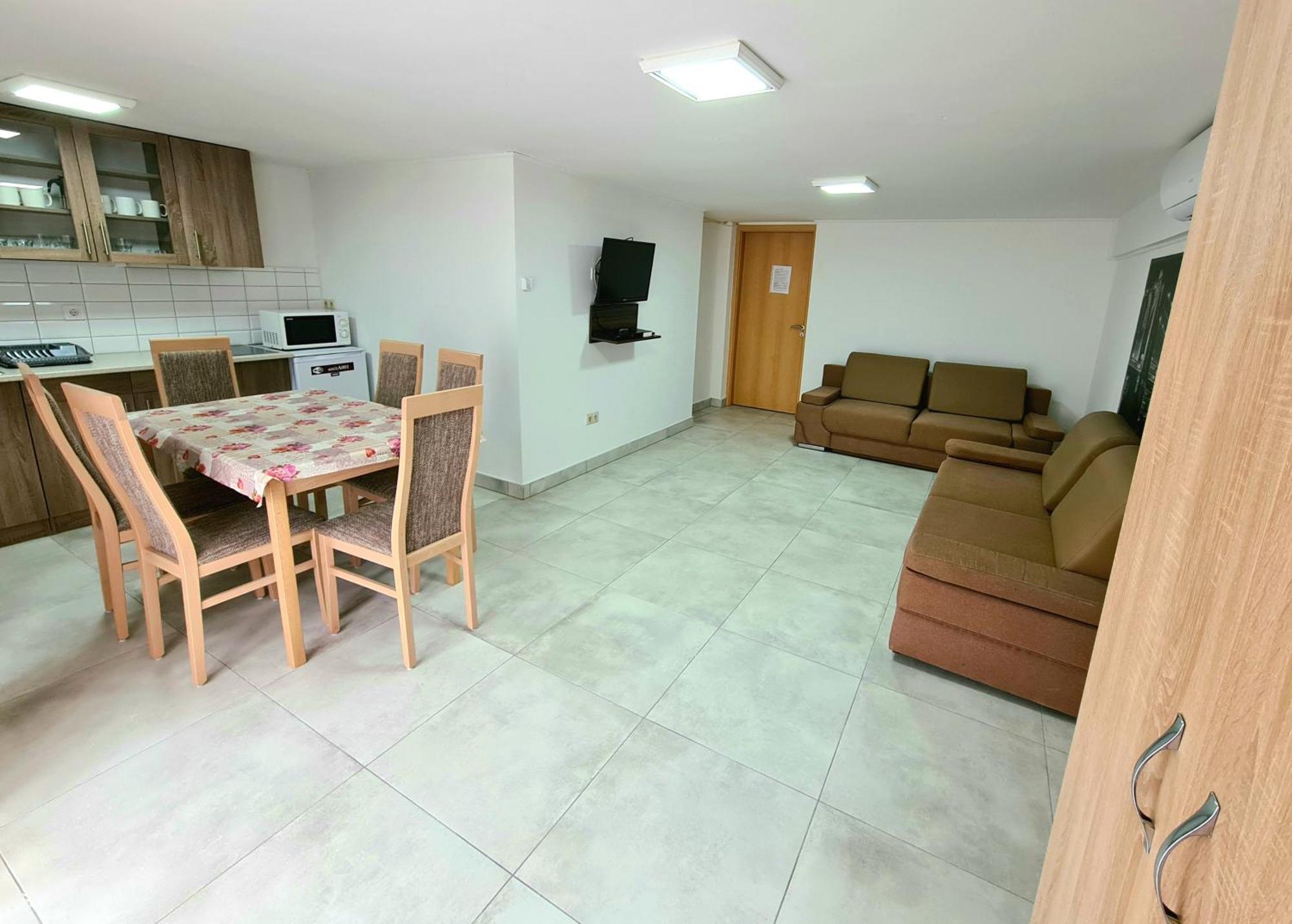 Anita Apartman Sopron Bagian luar foto