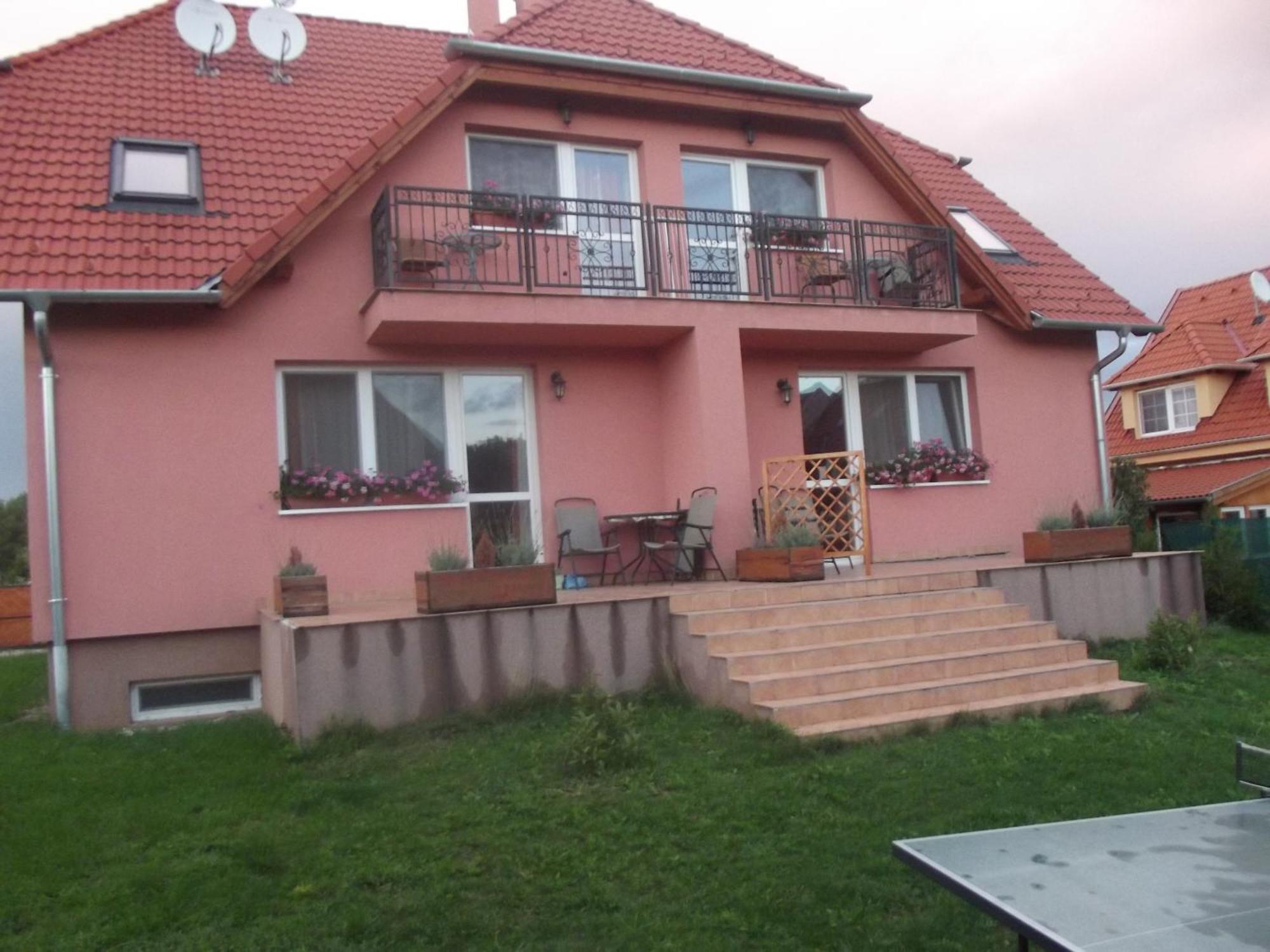 Anita Apartman Sopron Bagian luar foto